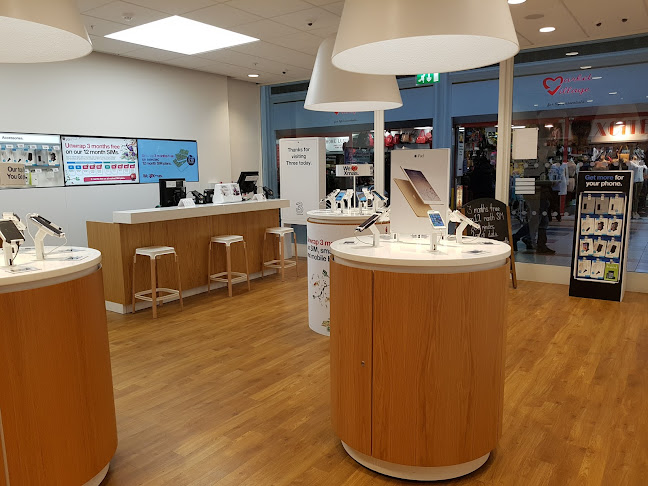 Reviews of Three in Birmingham - Cell phone store