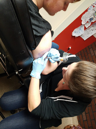 Tattoo Shop «Walls of Wonder Tattoos», reviews and photos, 171 N Dupont Hwy, Dover, DE 19901, USA