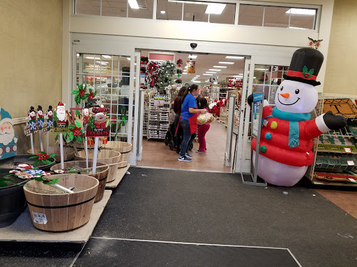 Outlet Mall «Tanger Outlet Deer Park», reviews and photos, 152 The Arches Cir, Deer Park, NY 11729, USA