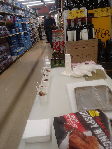 Grocery Store «Safeway», reviews and photos, 1026 Hunt Ave, St Helena, CA 94574, USA