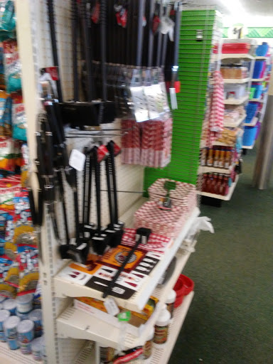 Dollar Store «Dollar Tree», reviews and photos, 224 Lafayette Rd, London, OH 43140, USA