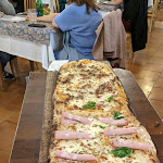 Photo n°2 de l'avis de Stefano.a fait le 15/05/2023 à 06:03 sur le  L'Università della Pizza | Pizza a metro da Gigino à Vico Equense