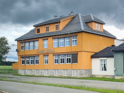 Thune skole Einavegen 915, 2843 Eina, Norge