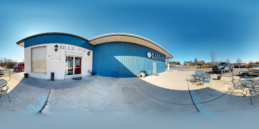 Bar & Grill «Blue Fox Billiards Bar & Grill», reviews and photos, 1160 Millwood Pike, Winchester, VA 22602, USA