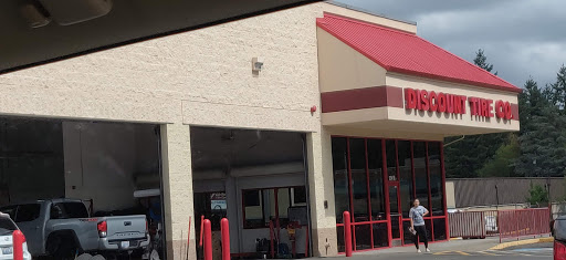 Tire Shop «Discount Tire», reviews and photos, 12410 S Meridian, Puyallup, WA 98373, USA