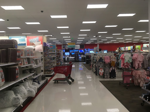 Department Store «Target», reviews and photos, 210 Ballardvale St, Wilmington, MA 01887, USA