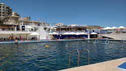 Foto von Preluna Beach Club mit eine gerade küstenlinie