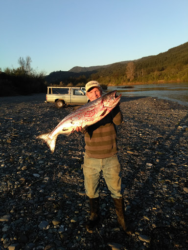 Sporting Goods Store «Rogue Outdoor Store», reviews and photos, 29865 Ellensburg Ave, Gold Beach, OR 97444, USA