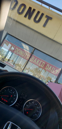 Donut Shop «Donut City», reviews and photos, 1210 Pacific Coast Hwy, Seal Beach, CA 90740, USA