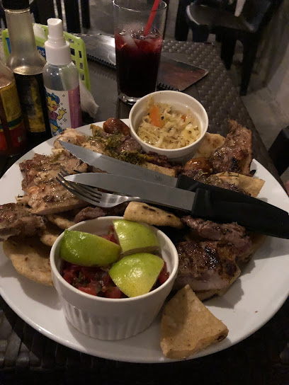 Parrillada los compas - XCJV+566, 5A Avenida Sur, Santa Ana, El Salvador