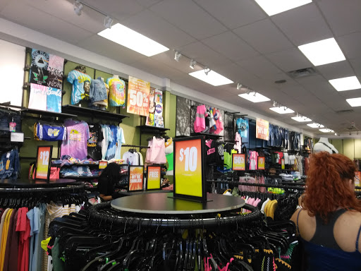 Clothing Store «rue21», reviews and photos, 6765 Hwy 6 N, Houston, TX 77084, USA