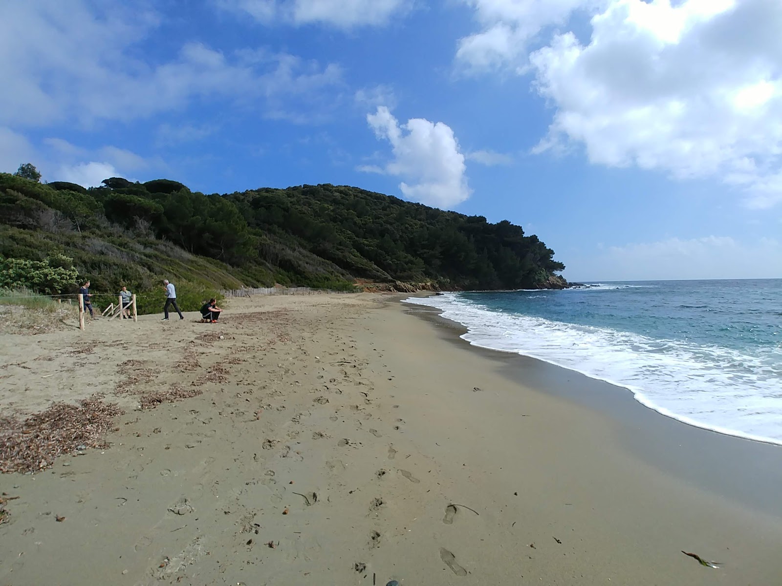 Foto von Brouis beach mit geräumige bucht