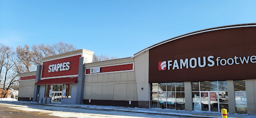 Shoe Store «Famous Footwear», reviews and photos, 265 Chelmsford St, Chelmsford, MA 01824, USA