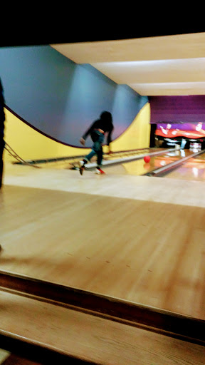 Bowling Alley «AMF Capital Plaza Lanes», reviews and photos, 4601 Cooper Ln, Hyattsville, MD 20784, USA