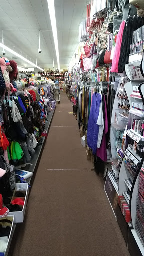 Beauty Supply Store «Tnt Beauty Supply», reviews and photos, 3518 E Main St, Kalamazoo, MI 49048, USA