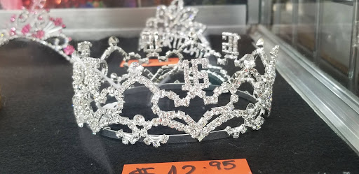 Fabric Store «SAS Fabrics», reviews and photos, 1111 E Indian School Rd, Phoenix, AZ 85014, USA