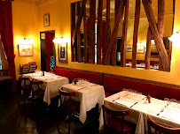 Atmosphère du Restaurant français Le Limousin à Versailles - n°12