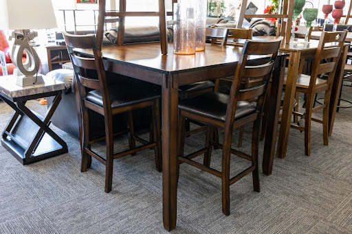 Furniture Store «ROYAL FURNITURE», reviews and photos, 339 S Green Bay Rd, Waukegan, IL 60085, USA