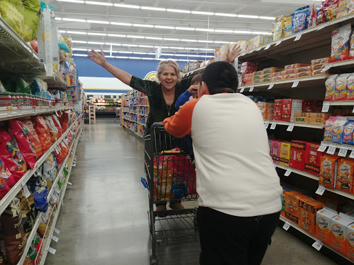 Supermarket «FoodMaxx», reviews and photos, 3241 W Shaw Ave, Fresno, CA 93711, USA