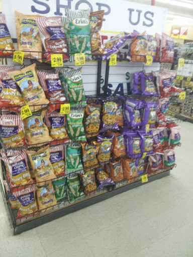 Grocery Store «Grocery Outlet Bargain Market», reviews and photos, 4157 NW U.S. 101 #101, Lincoln City, OR 97367, USA