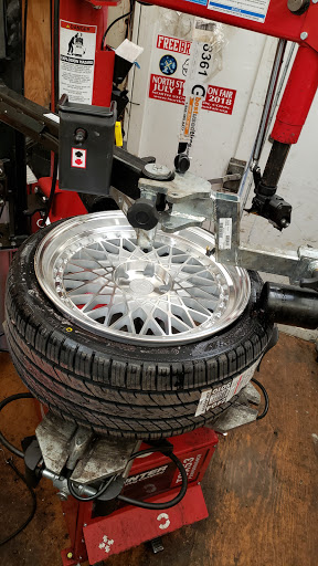 Auto Repair Shop «Unlimited Auto Body & Collision Specialists», reviews and photos, 33 W Main St, Stamford, CT 06902, USA