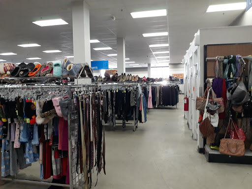 Thrift Store «Goodwill Englewood», reviews and photos, 4160 S Broadway, Englewood, CO 80113, USA