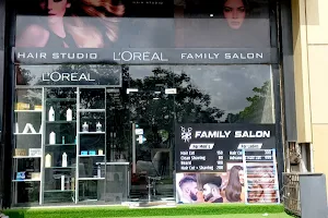 HAIR STUDIO FAMILY SALON image