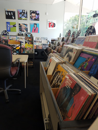 Used Book Store «Cornerstone Used Books», reviews and photos, 22 S Villa Ave, Villa Park, IL 60181, USA