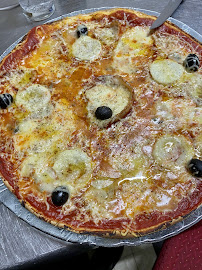 Pizza du Restaurant Les Marronniers à Saint-Sauveur-de-Montagut - n°3