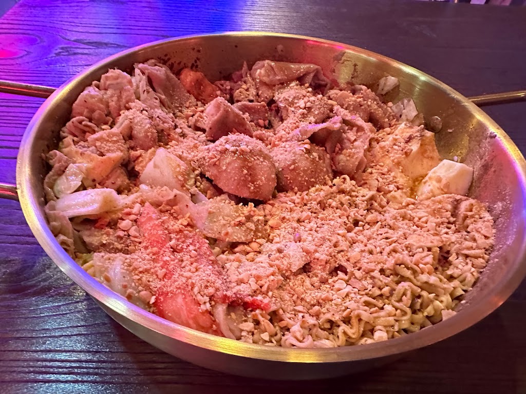 K燙·鍋物 K-TOWN HOT POT/高雄舞廳風宵夜鍋物 的照片