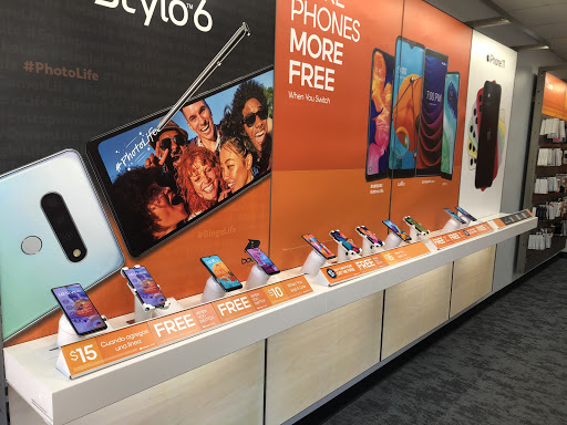 Telecommunications Service Provider «Boost Mobile Store», reviews and photos, 2613 Central Ave, Charlotte, NC 28205, USA