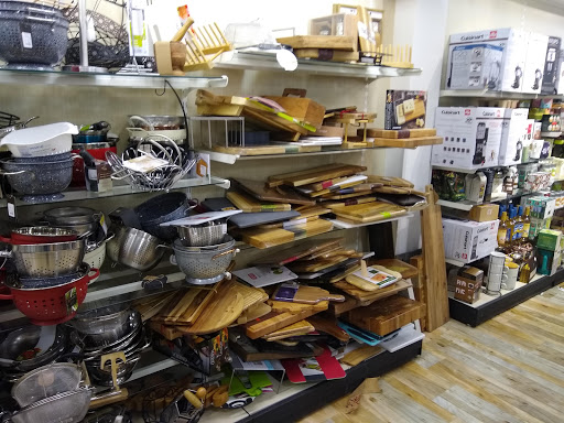 Shopping Mall «Crossroads Plaza», reviews and photos, 213 Crossroads Blvd, Cary, NC 27518, USA