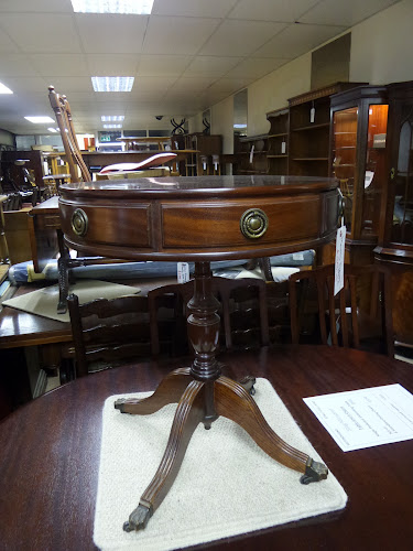 Reviews of Watts The Furnishers New & Secondhand in Northampton - Furniture store