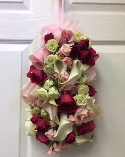 Florist «Sweet William & Thyme», reviews and photos, 19 E Railroad Ave, Jamesburg, NJ 08831, USA