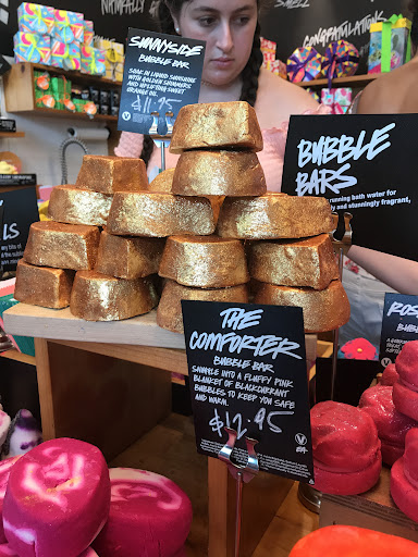 Cosmetics Store «LUSH Fresh handmade cosmetics», reviews and photos, 605 Lincoln Rd B, Miami Beach, FL 33139, USA