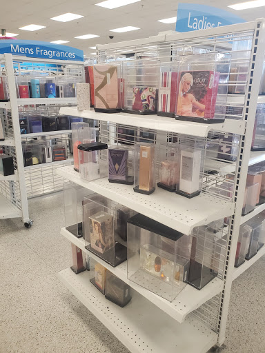 Clothing Store «Ross Dress for Less», reviews and photos, 1955 W Craig Rd, North Las Vegas, NV 89032, USA