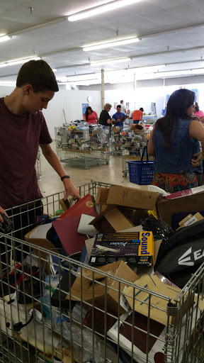 Discount Store «Gimme A $5», reviews and photos, 207 Dickson Plaza Dr, Dickson, TN 37055, USA