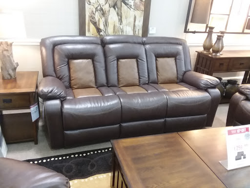 Furniture Store «Value City Furniture», reviews and photos, 15770 South La Grange Road, Orland Park, IL 60462, USA