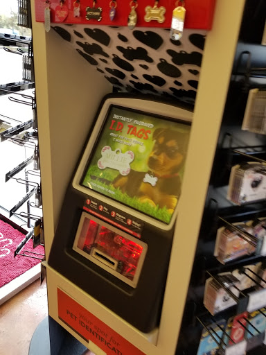 Pet Supply Store «Centinela Feed & Pet Supplies», reviews and photos, 2320 Harbor Blvd, Costa Mesa, CA 92626, USA