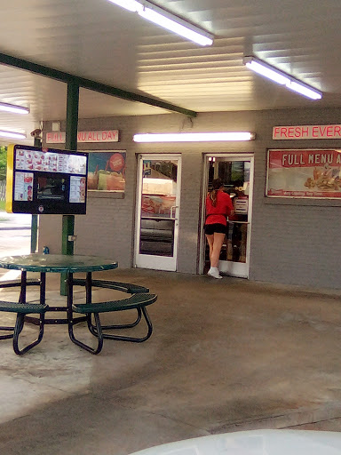 Fast Food Restaurant «Sonic Drive-In», reviews and photos, 435 E Main St, Hohenwald, TN 38462, USA