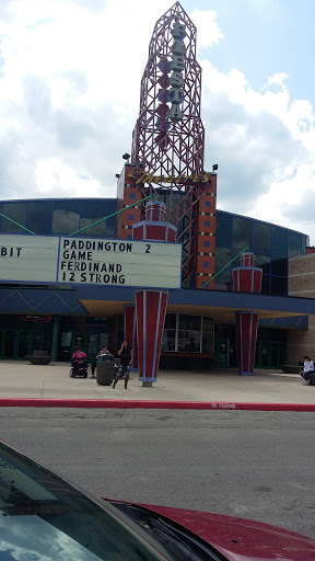 Movie Theater «Regal Fiesta Stadium 16», reviews and photos, 12631 Vance Jackson Rd, San Antonio, TX 78230, USA