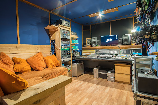 Small Pond Recording Studios Open Times