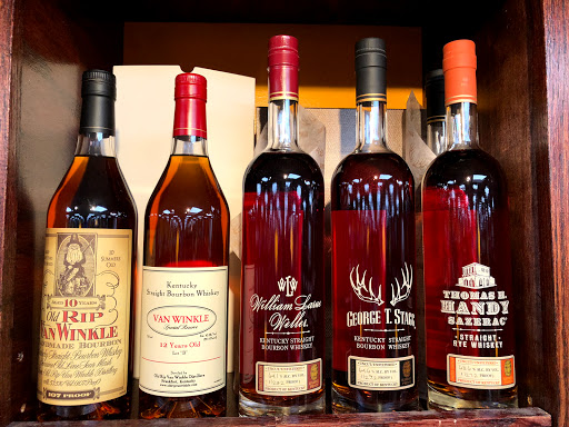 Liquor Store «Jin Tai Wine & Liquor», reviews and photos, 2388 Middle Country Rd, Centereach, NY 11720, USA