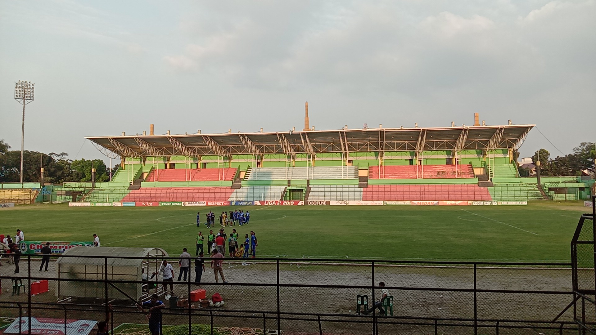 Gambar Stadion Teladan Medan