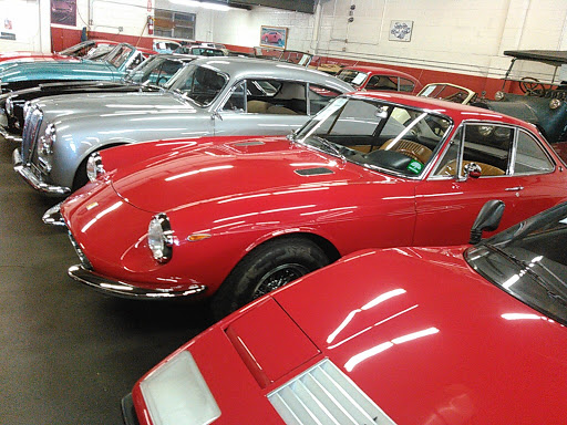 Used Car Dealer «Gullwing Motor Cars, Inc», reviews and photos, 24-30 46th St, Astoria, NY 11103, USA