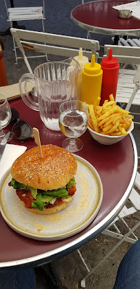Hamburger du Restaurant Le Paradis à Paris - n°17
