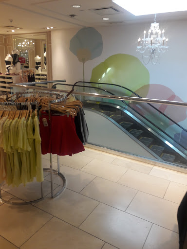 Clothing Store «F21 XXI», reviews and photos, 8040 Mall Walk, Yonkers, NY 10704, USA