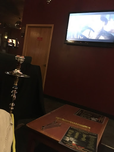 Hookah Bar «X-Hale Hookah Lounge & Smoke Shop», reviews and photos, 1320 N Roselle Rd, Schaumburg, IL 60195, USA