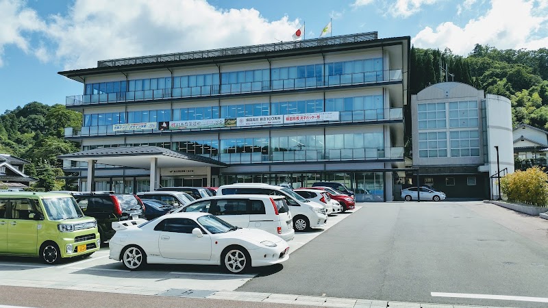 奥出雲町 仁多庁舎