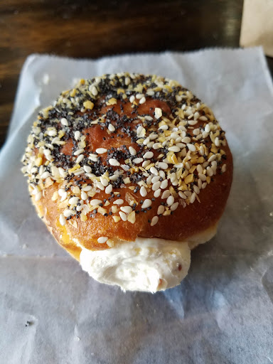 Donut Shop «B. Doughnut», reviews and photos, 7 Loudoun St SW, Leesburg, VA 20175, USA